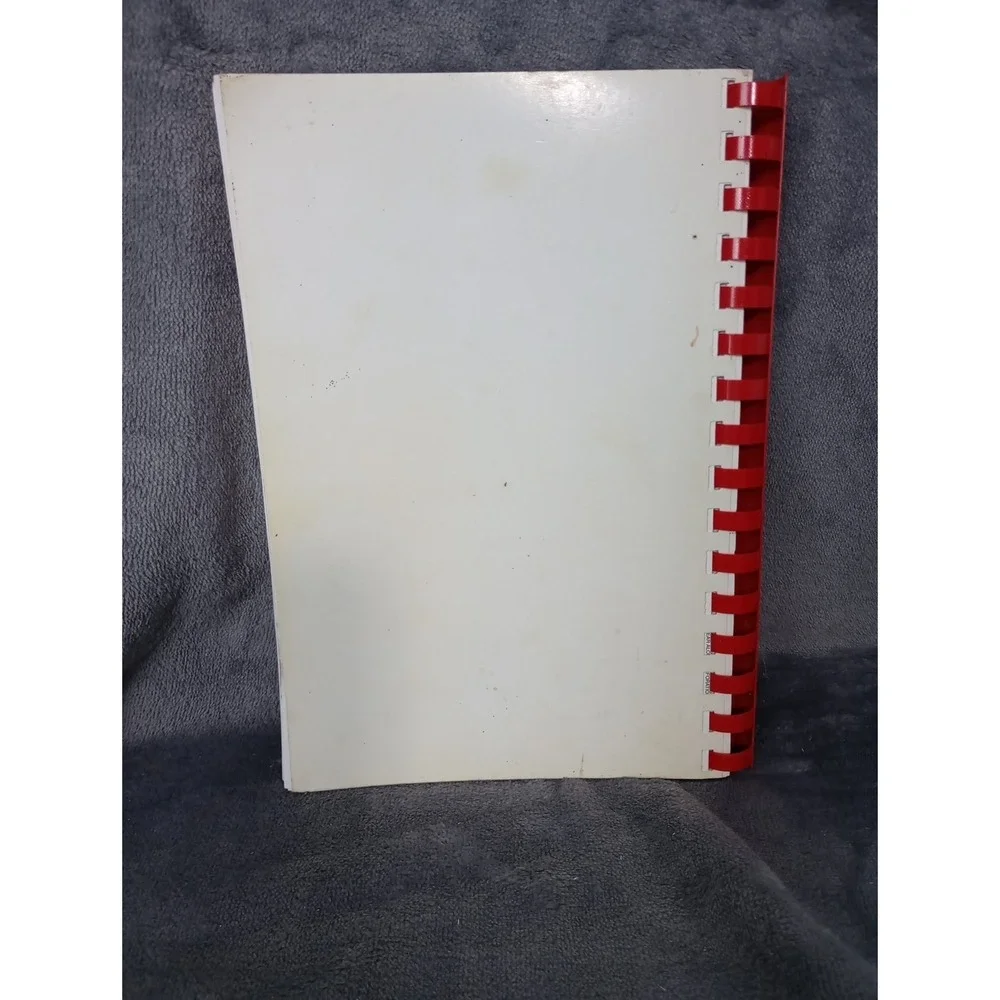 Ronnie's Country Store Cookbook Winston-Salem, NC 2001 Spiral Rare Maya Angelou‎